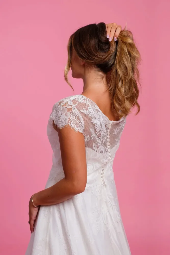 Robe de mariée avec caraco